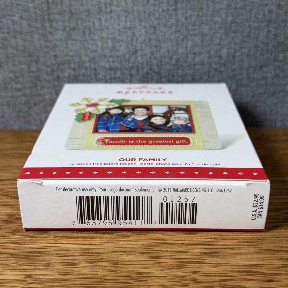 NEW Hallmark Keepsake Ornament 2015 Our Family Is The Greatest Gift Photo Holder